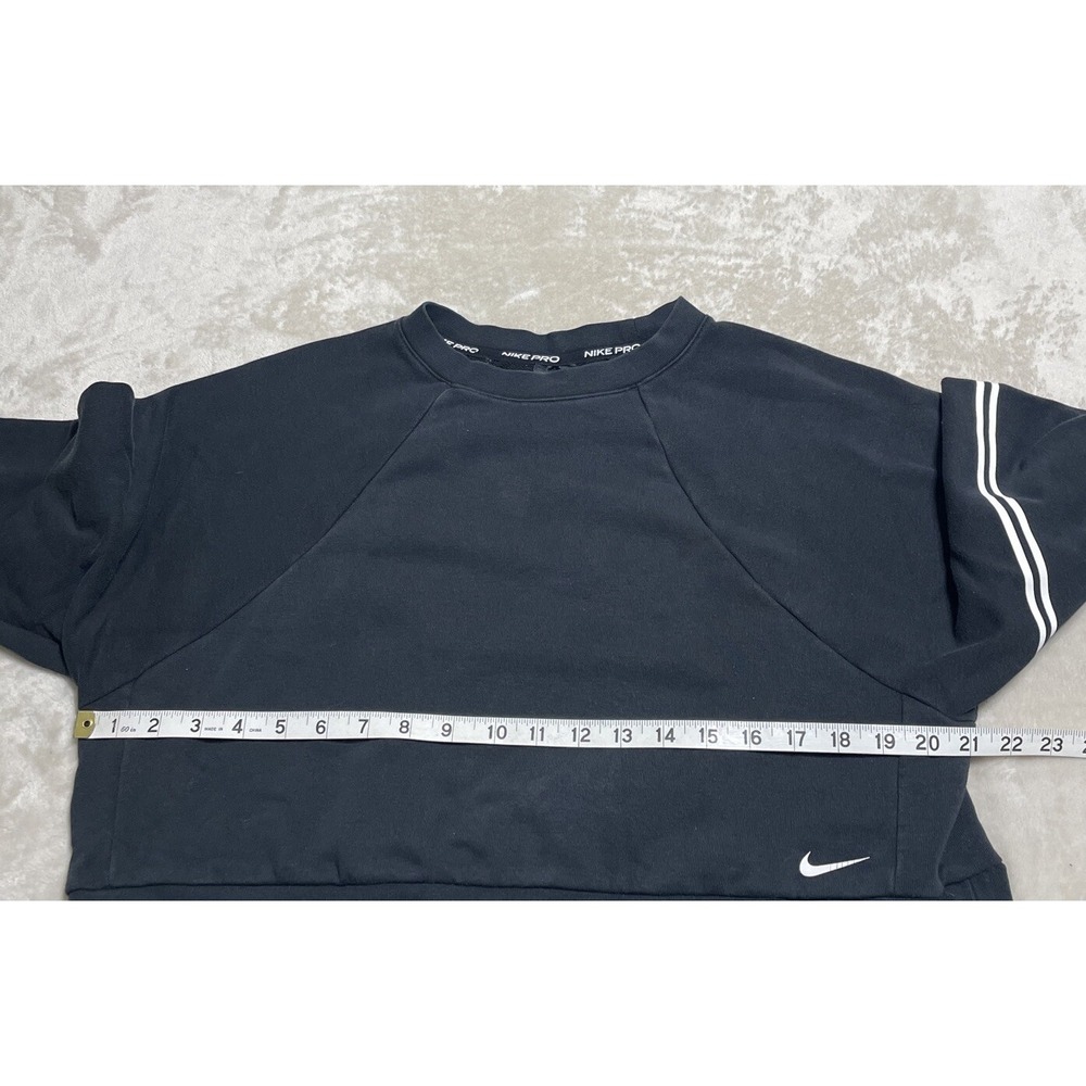 Nike Pro Sweatshirt Womens Medium Black Cropped Dri-Fit Pullover Athleisure - Picture 6 of 8